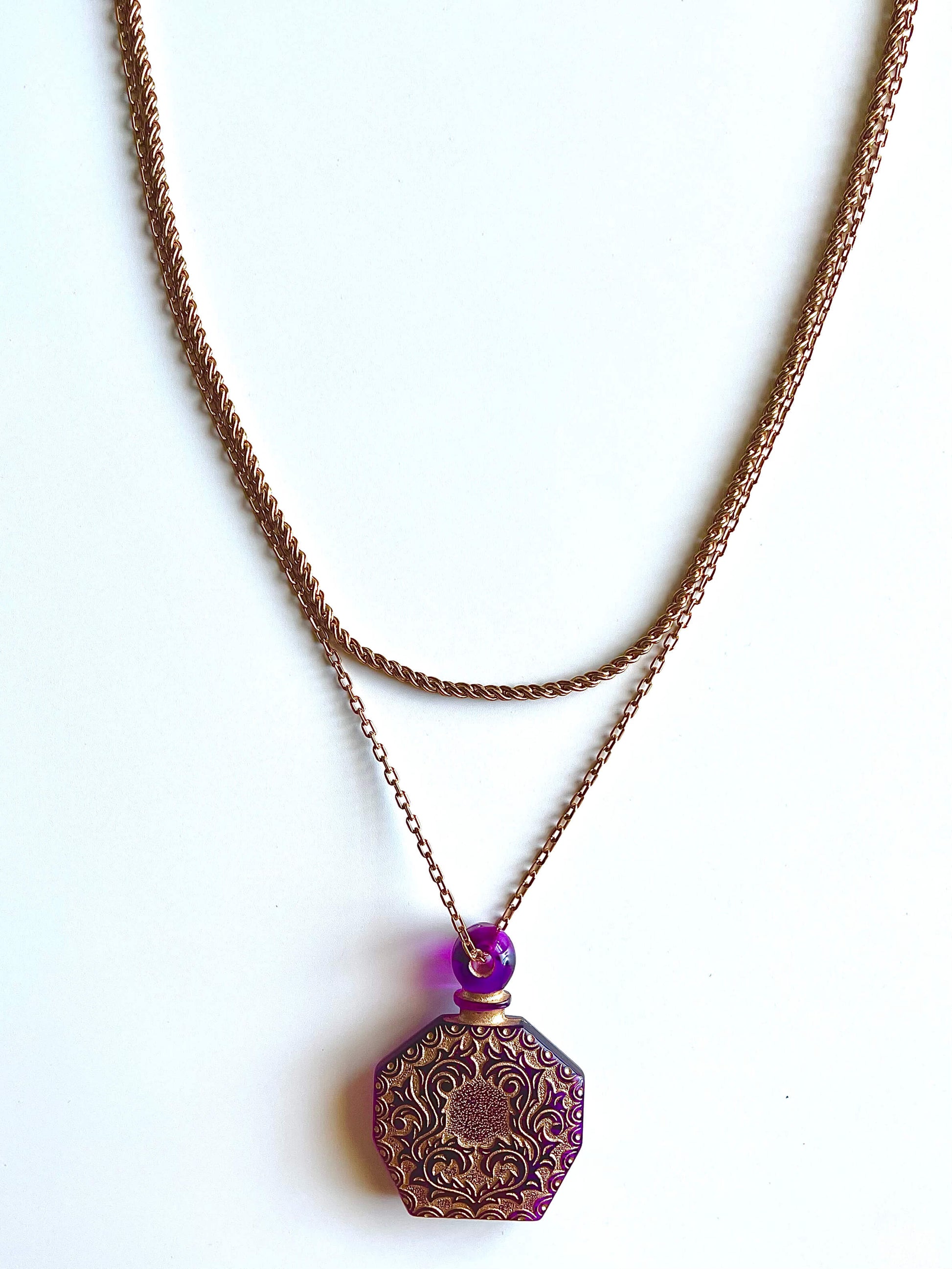 Collar de cuerda retorcida de latón vintage