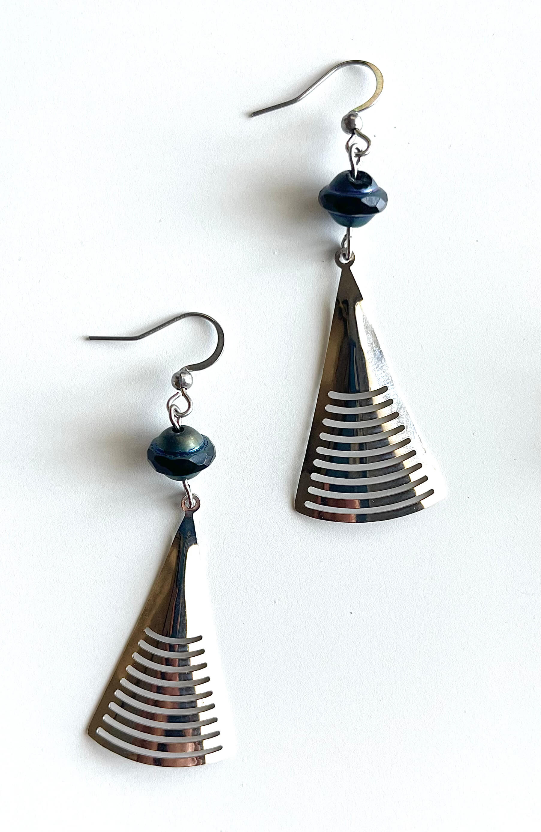 Silver earrings with blue Saturn Beads and hanging triangle pendant